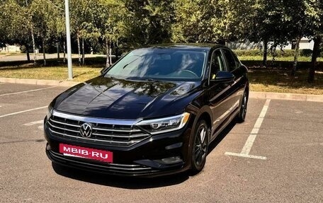 Volkswagen Jetta VII, 2018 год, 1 870 000 рублей, 2 фотография