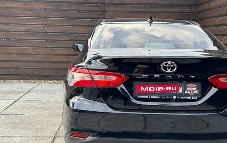 Toyota Camry, 2018 год, 3 170 000 рублей, 32 фотография