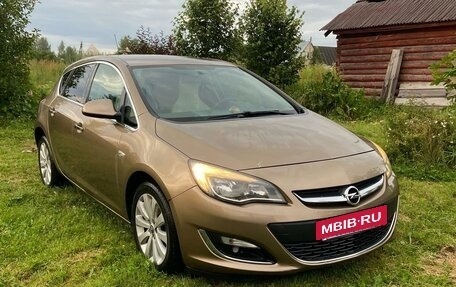 Opel Astra J, 2012 год, 865 000 рублей, 2 фотография