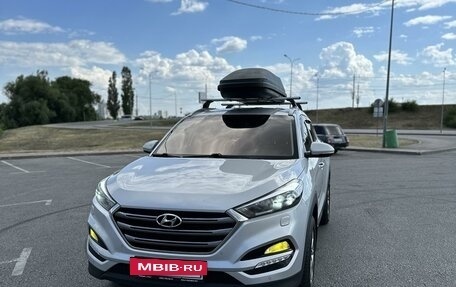 Hyundai Tucson III, 2015 год, 2 050 000 рублей, 2 фотография