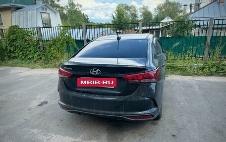 Hyundai Solaris II рестайлинг, 2021 год, 1 190 000 рублей, 2 фотография