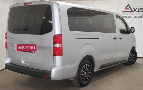 Peugeot Traveller I, 2021 год, 4 100 000 рублей, 3 фотография