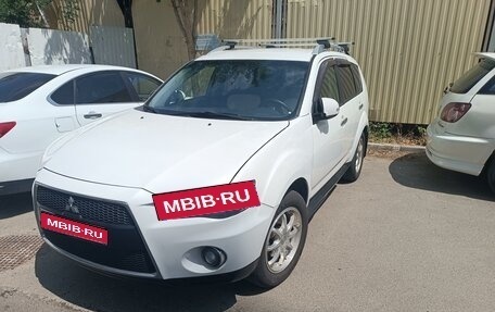 Mitsubishi Outlander III рестайлинг 3, 2010 год, 1 300 000 рублей, 1 фотография