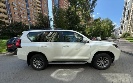 Toyota Land Cruiser Prado 150 рестайлинг 2, 2019 год, 6 500 000 рублей, 4 фотография