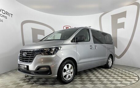 Hyundai Grand Starex Grand Starex I рестайлинг 2, 2019 год, 3 650 000 рублей, 1 фотография