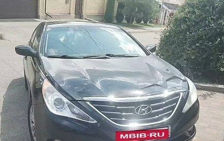 Hyundai Sonata VI, 2013 год, 1 290 000 рублей, 2 фотография