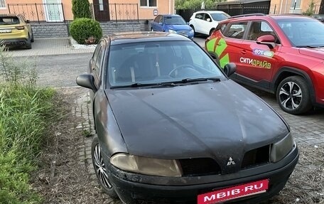 Mitsubishi Carisma I, 2002 год, 100 000 рублей, 4 фотография