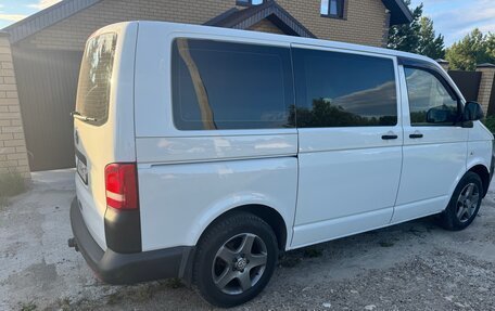 Volkswagen Caravelle T5, 2013 год, 2 200 000 рублей, 3 фотография