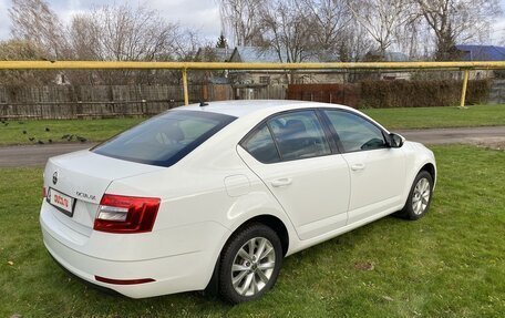 Skoda Octavia, 2017 год, 1 570 000 рублей, 4 фотография