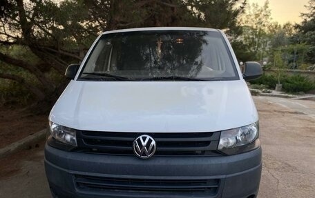 Volkswagen Caravelle T5, 2011 год, 1 700 000 рублей, 3 фотография