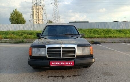 Mercedes-Benz W124, 1987 год, 350 000 рублей, 1 фотография