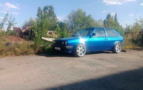 Volkswagen Polo III рестайлинг, 1983 год, 600 000 рублей, 1 фотография