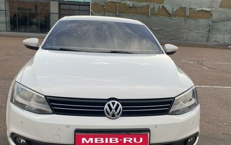 Volkswagen Jetta VI, 2012 год, 1 180 000 рублей, 1 фотография