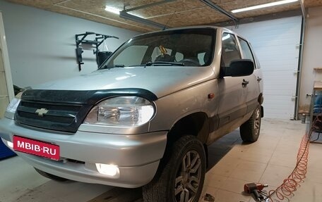 Chevrolet Niva I рестайлинг, 2006 год, 290 000 рублей, 1 фотография