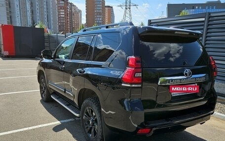 Toyota Land Cruiser Prado 150 рестайлинг 2, 2018 год, 6 200 000 рублей, 11 фотография