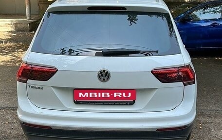 Volkswagen Tiguan II, 2018 год, 2 400 000 рублей, 7 фотография