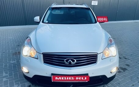 Infiniti QX50 I рестайлинг, 2014 год, 2 550 000 рублей, 7 фотография