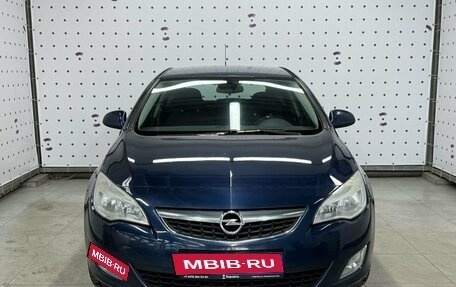 Opel Astra J, 2011 год, 940 000 рублей, 2 фотография