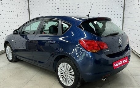 Opel Astra J, 2011 год, 940 000 рублей, 8 фотография