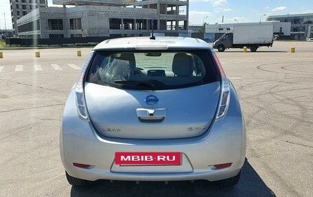 Nissan Leaf I, 2011 год, 970 000 рублей, 6 фотография