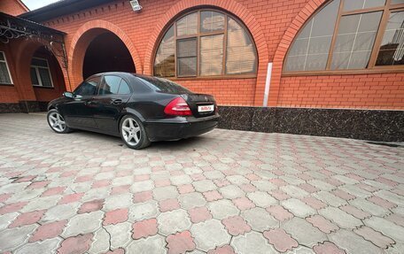 Mercedes-Benz E-Класс, 2002 год, 550 000 рублей, 2 фотография