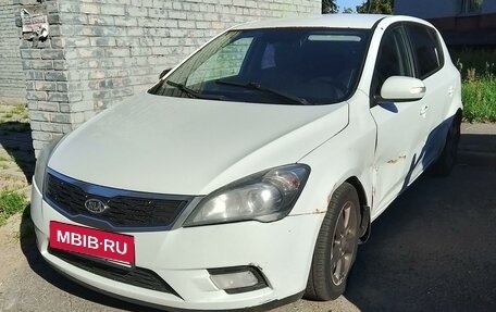 KIA cee'd I рестайлинг, 2012 год, 690 000 рублей, 2 фотография