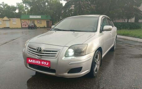 Toyota Avensis III рестайлинг, 2006 год, 650 000 рублей, 2 фотография