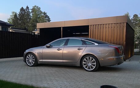 Jaguar XJ IV (X351), 2011 год, 2 000 000 рублей, 4 фотография