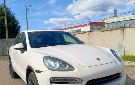 Porsche Cayenne III, 2011 год, 2 150 000 рублей, 2 фотография