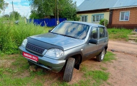 Chevrolet Niva I рестайлинг, 2006 год, 249 000 рублей, 2 фотография