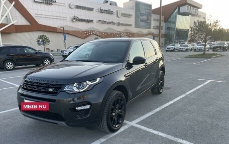 Land Rover Discovery Sport I рестайлинг, 2018 год, 2 950 000 рублей, 3 фотография