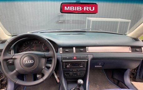 Audi A6, 1998 год, 550 000 рублей, 11 фотография