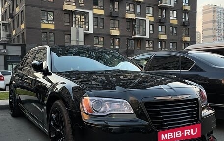 Chrysler 300C II, 2012 год, 2 150 000 рублей, 2 фотография