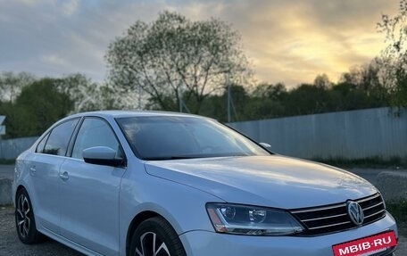 Volkswagen Jetta VI, 2017 год, 1 900 000 рублей, 3 фотография