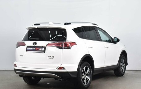 Toyota RAV4, 2018 год, 3 229 995 рублей, 6 фотография