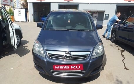 Opel Zafira B, 2010 год, 800 000 рублей, 3 фотография