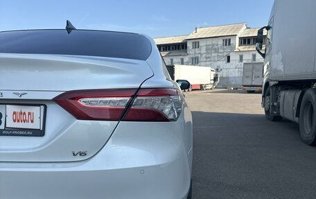 Toyota Camry, 2019 год, 3 540 000 рублей, 6 фотография