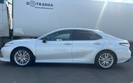 Toyota Camry, 2019 год, 3 540 000 рублей, 9 фотография