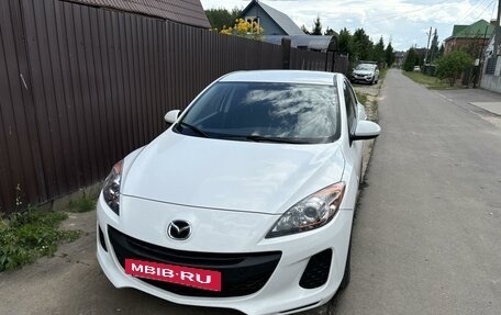 Mazda 3, 2012 год, 1 300 000 рублей, 2 фотография