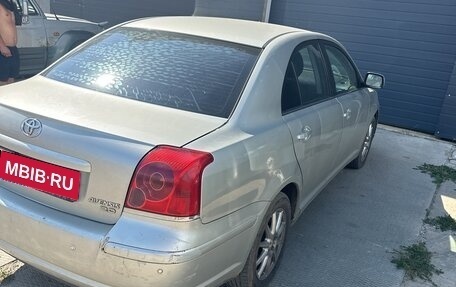 Toyota Avensis III рестайлинг, 2004 год, 720 000 рублей, 3 фотография