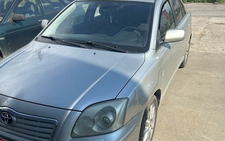 Toyota Avensis III рестайлинг, 2004 год, 720 000 рублей, 2 фотография