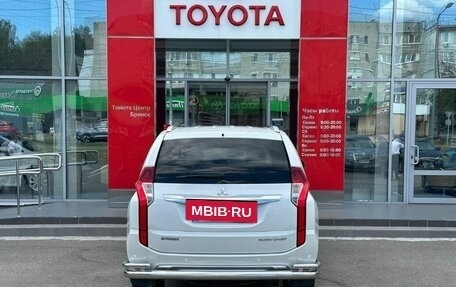 Mitsubishi Pajero Sport III рестайлинг, 2018 год, 3 025 000 рублей, 6 фотография