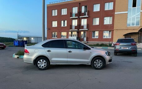 Volkswagen Polo VI (EU Market), 2011 год, 640 000 рублей, 4 фотография