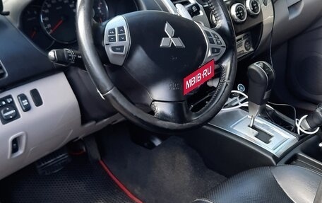 Mitsubishi Pajero Sport II рестайлинг, 2012 год, 1 800 000 рублей, 2 фотография