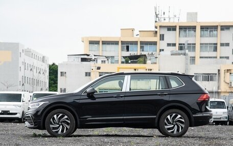 Volkswagen Tiguan II, 2024 год, 3 575 000 рублей, 5 фотография