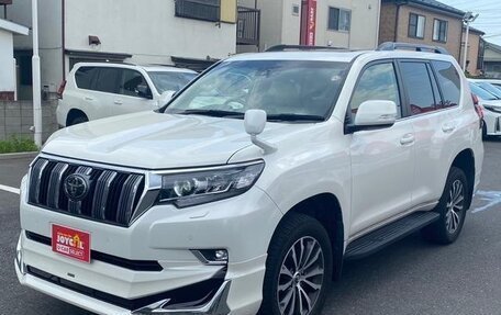 Toyota Land Cruiser Prado 150 рестайлинг 2, 2021 год, 4 185 000 рублей, 3 фотография