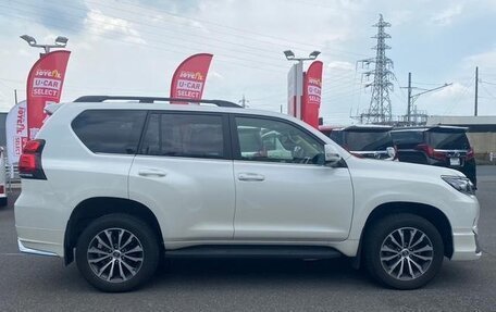 Toyota Land Cruiser Prado 150 рестайлинг 2, 2021 год, 4 185 000 рублей, 4 фотография