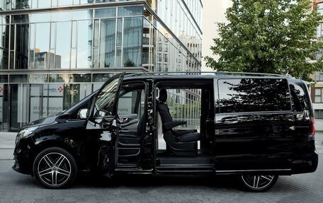 Mercedes-Benz V-Класс, 2024 год, 16 000 000 рублей, 4 фотография