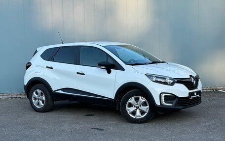 Renault Kaptur I рестайлинг, 2018 год, 1 445 000 рублей, 2 фотография