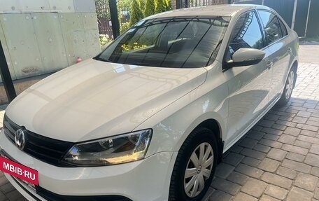 Volkswagen Jetta VI, 2015 год, 1 400 000 рублей, 2 фотография